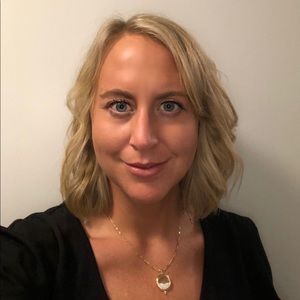 Meet your Posher, Courtney